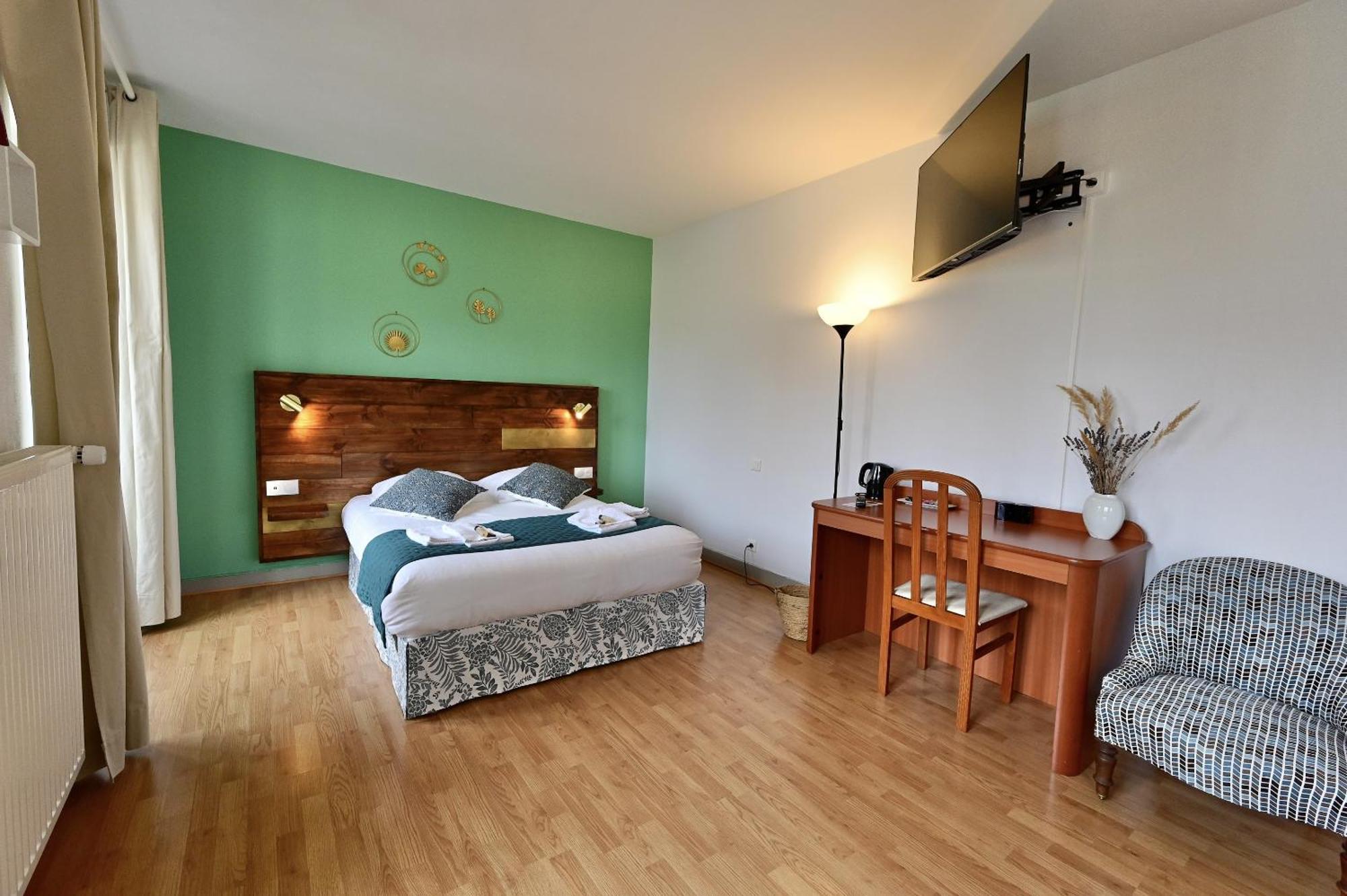 Hotel La Cuisine Des Lulus Montainville  المظهر الخارجي الصورة