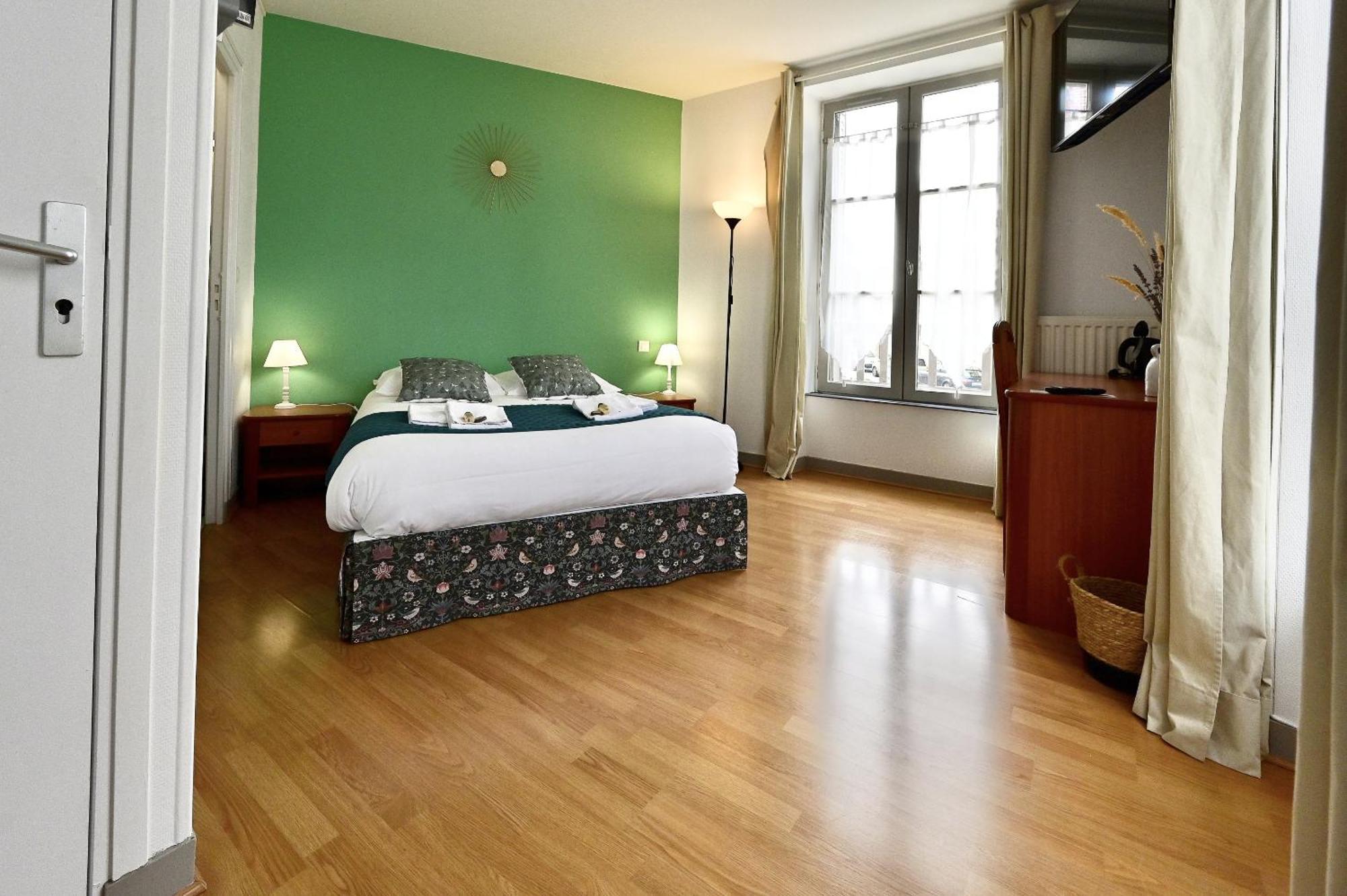 Hotel La Cuisine Des Lulus Montainville  الغرفة الصورة