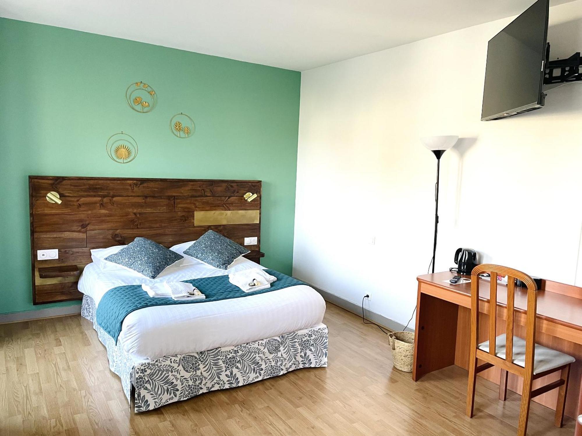 Hotel La Cuisine Des Lulus Montainville  الغرفة الصورة
